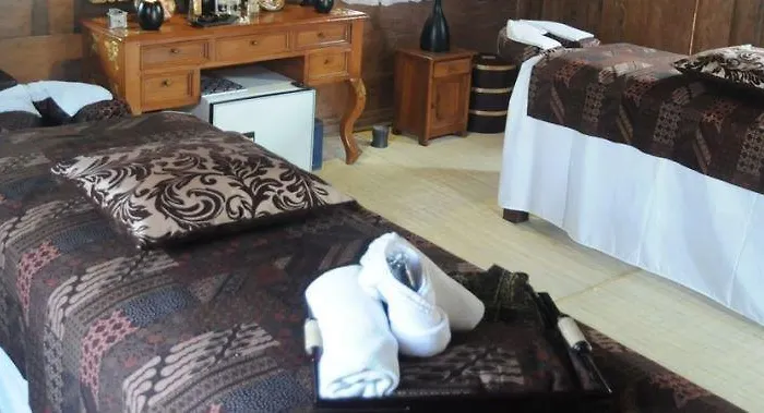 Hotel Maharta 3*