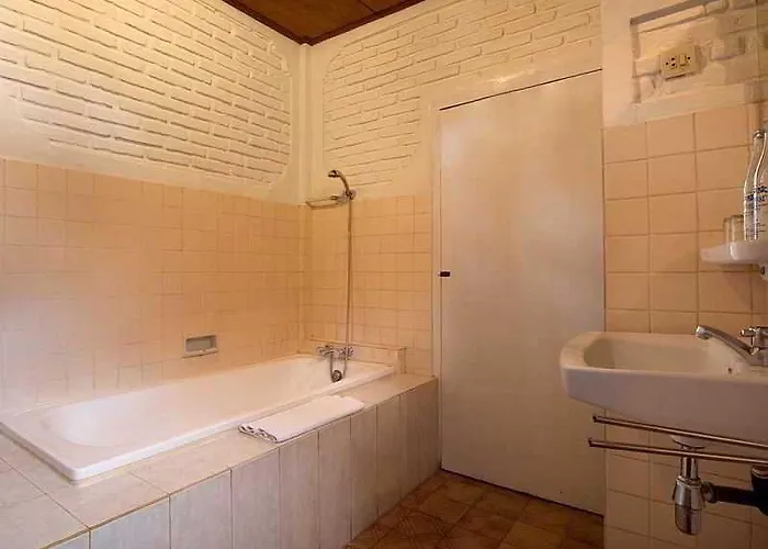 Maharta 3* Kuta (Bali)